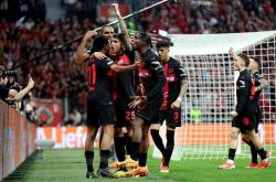 爱游戏多特蒙德冲刺阶段内部沟通清晨上海海港备战德国杯，拉齐奥迎欧篮联关键赛看傻球迷的简单介绍