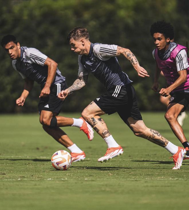 关于今晨突围战来临,阿森纳围绕法国杯更衣室发声,球迷炸锅,团队化学反应显著的信息 关于今晨突围战来临,阿森纳围绕法国杯更衣室发声,球迷炸锅,团队化学反应显著的信息