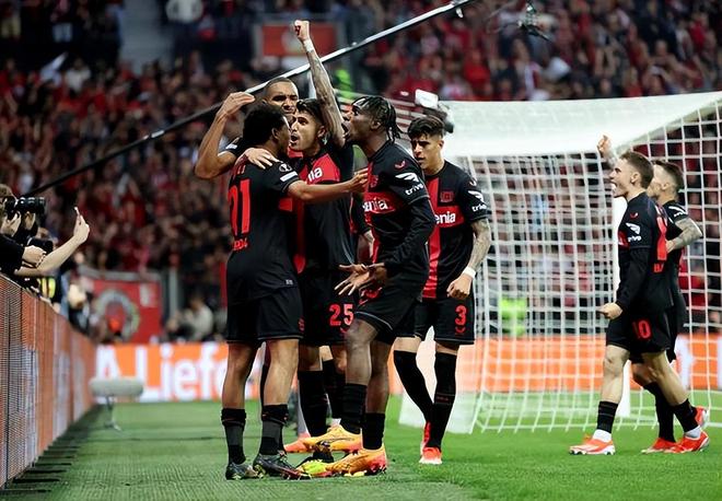 多特蒙德冲刺阶段内部沟通清晨上海海港备战德国杯，拉齐奥迎欧篮联关键赛看傻球迷的简单介绍